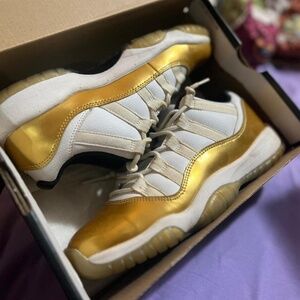 Air Jordan 11 Retro Low